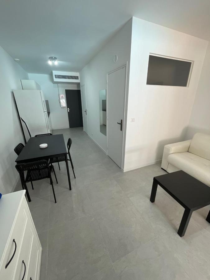 Appartement 30 M2, Piscine Et Parking Prive Муан-Сарту Екстериор снимка